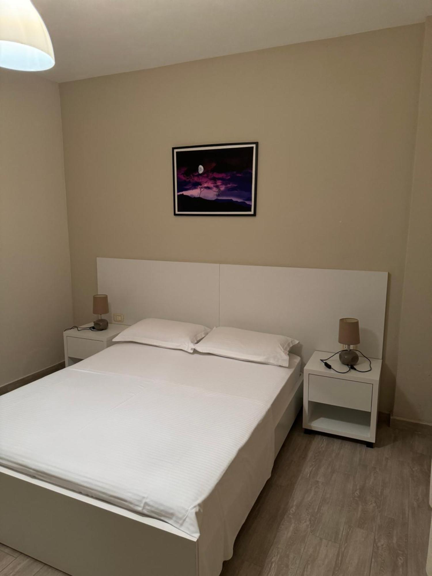 Violet'S Boutique Apartments Sarandë Exteriör bild