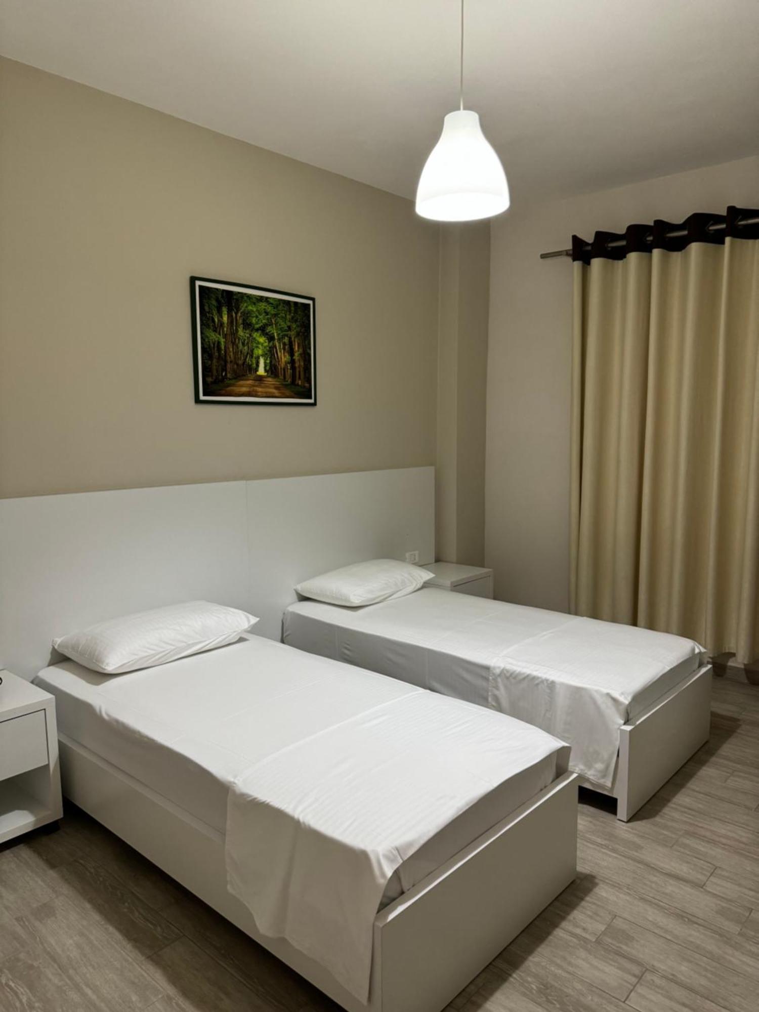 Violet'S Boutique Apartments Sarandë Exteriör bild