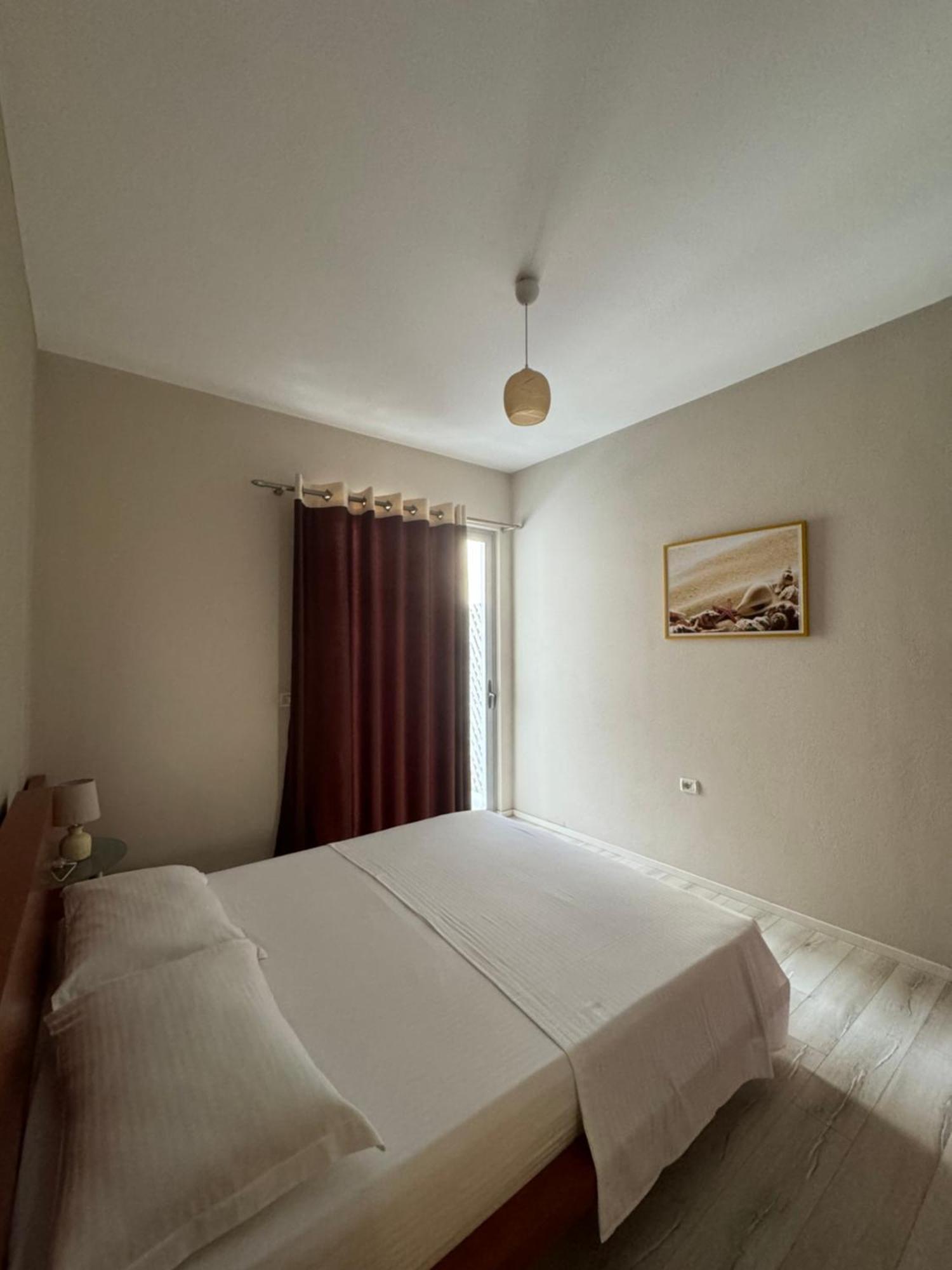 Violet'S Boutique Apartments Sarandë Exteriör bild