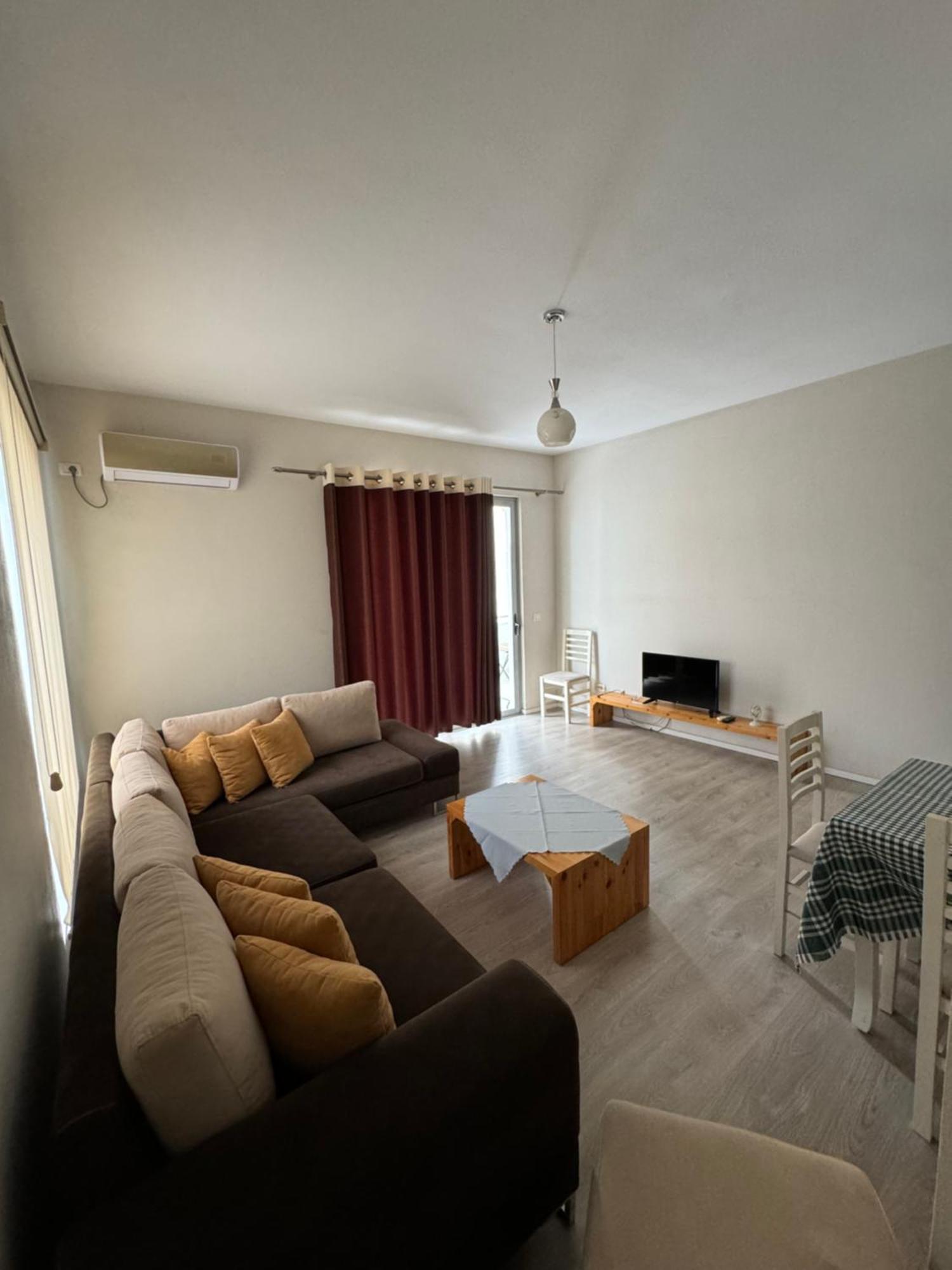 Violet'S Boutique Apartments Sarandë Exteriör bild