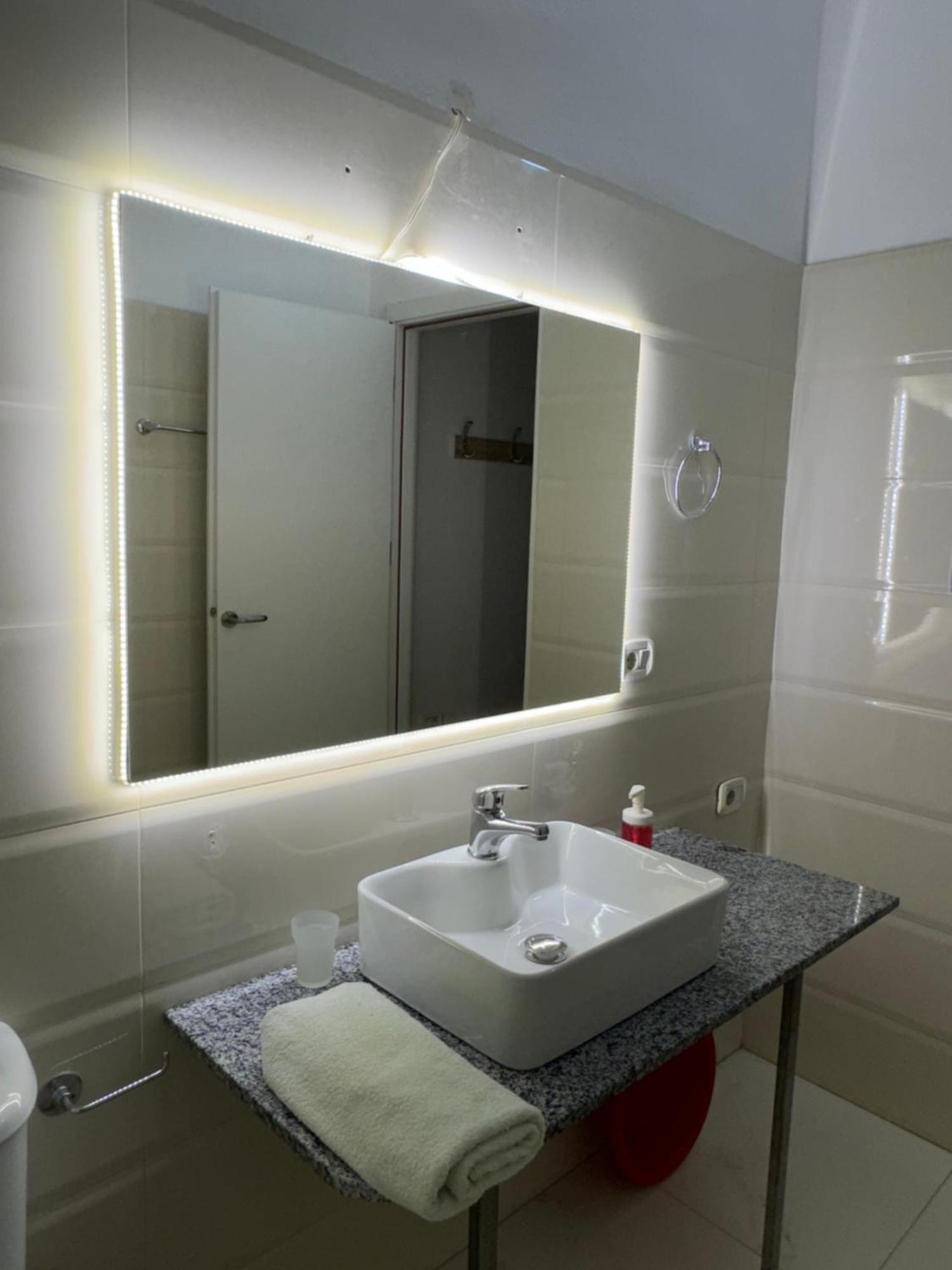 Violet'S Boutique Apartments Sarandë Exteriör bild